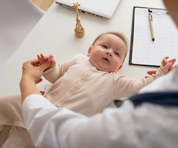 baby-checkup-img